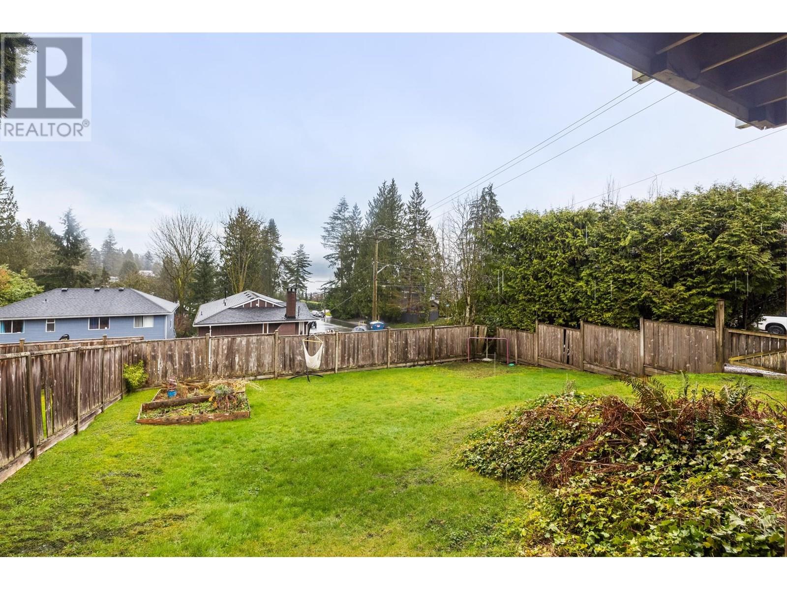 1008 Caledonia Avenue, North Vancouver, British Columbia  V7G 1T3 - Photo 21 - R2974480