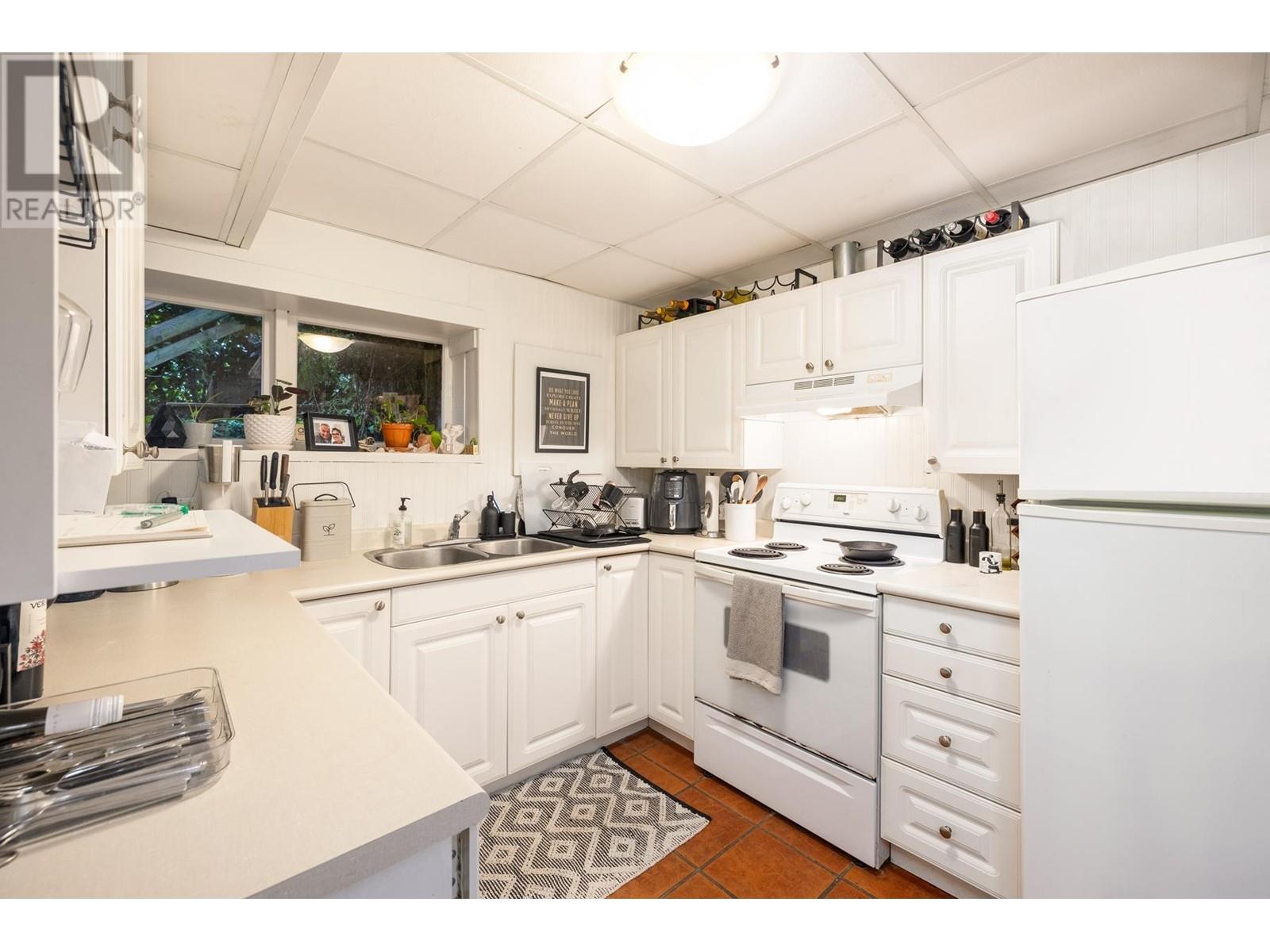 1008 Caledonia Avenue, North Vancouver, British Columbia  V7G 1T3 - Photo 26 - R2974480