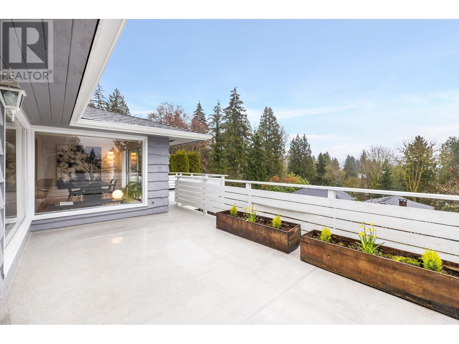 1008 Caledonia Avenue, North Vancouver, British Columbia  V7G 1T3 - Photo 39 - R2974480