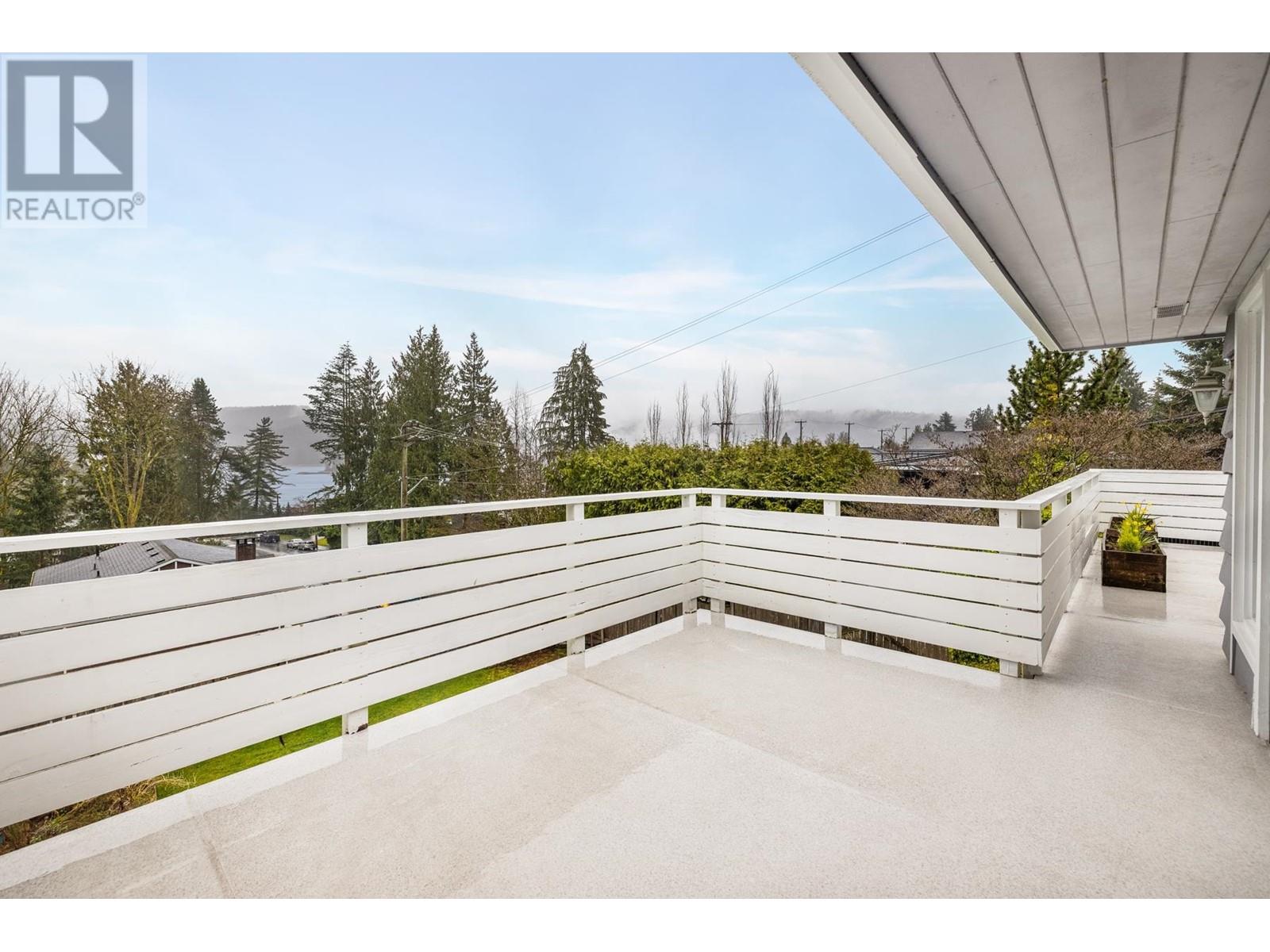 1008 Caledonia Avenue, North Vancouver, British Columbia  V7G 1T3 - Photo 40 - R2974480