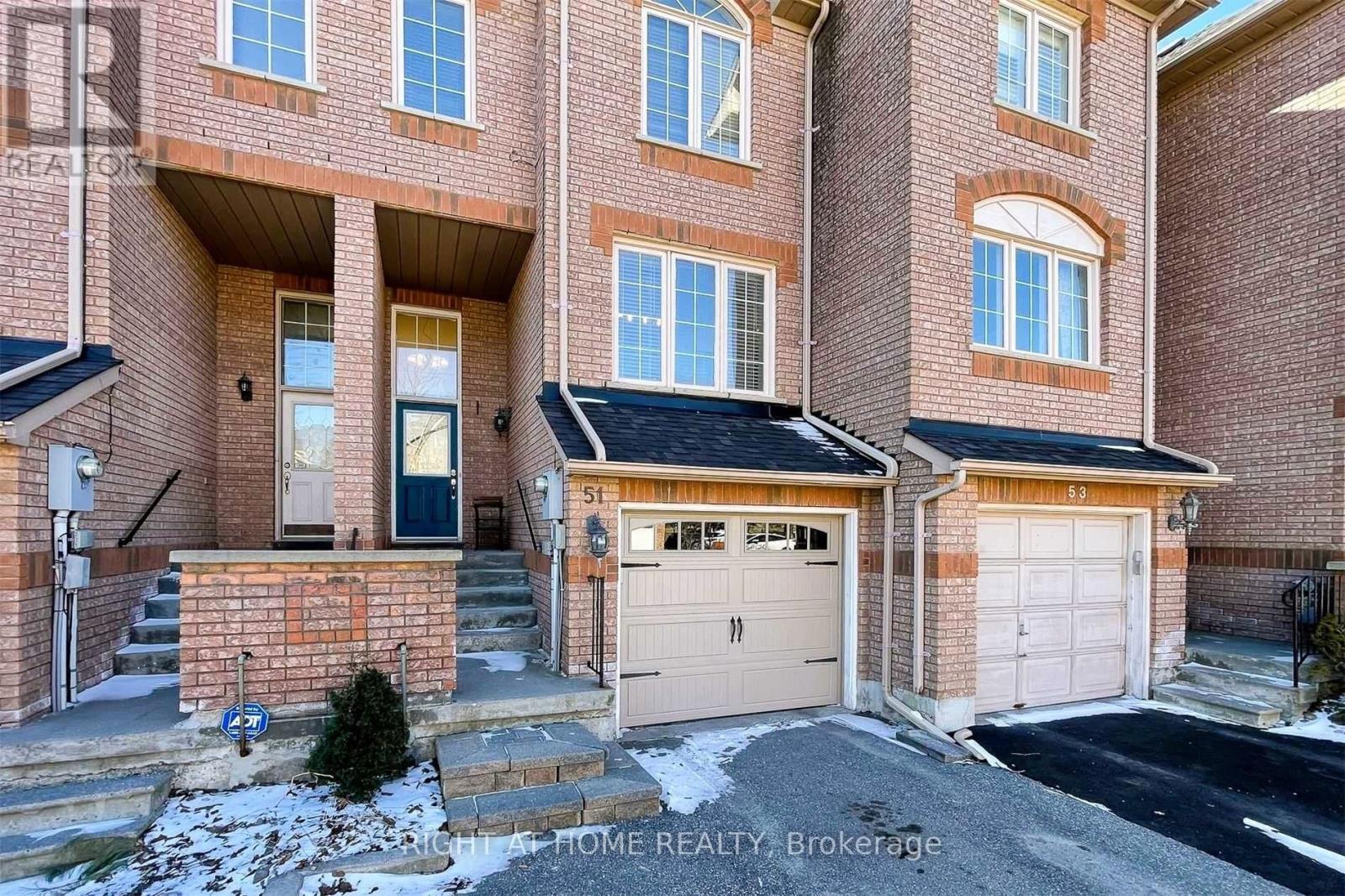 51 Tania Crescent, Vaughan, Ontario  L6A 2M8 - Photo 2 - N12006347