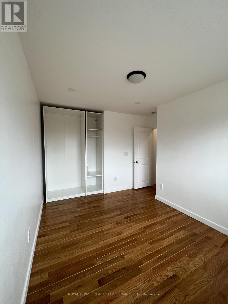 Upper Level - 2202 Mount Forest Drive, Burlington (Mountainside), Ontario  L7P 1H9 - Photo 12 - W12006314