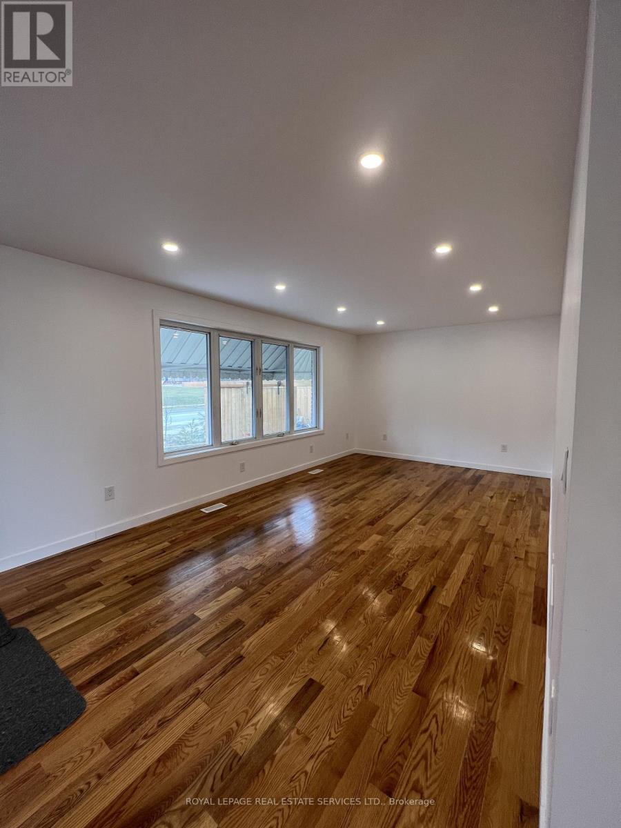 Upper Level - 2202 Mount Forest Drive, Burlington (Mountainside), Ontario  L7P 1H9 - Photo 7 - W12006314