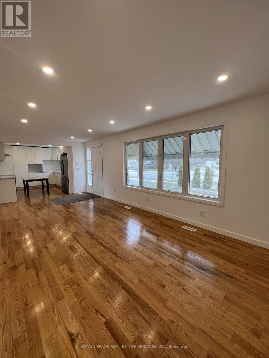 Upper Level - 2202 Mount Forest Drive, Burlington (Mountainside), Ontario  L7P 1H9 - Photo 8 - W12006314
