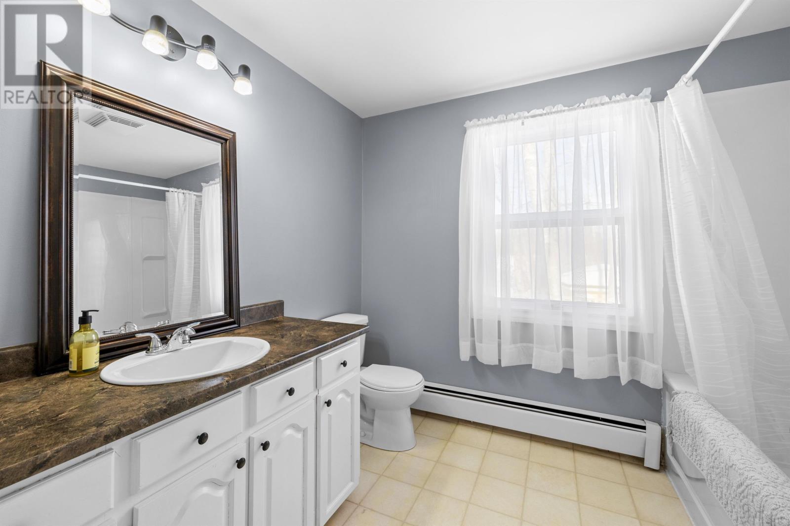 231 Ferry Road, Cornwall, Prince Edward Island  C0A 1H4 - Photo 19 - 202504377