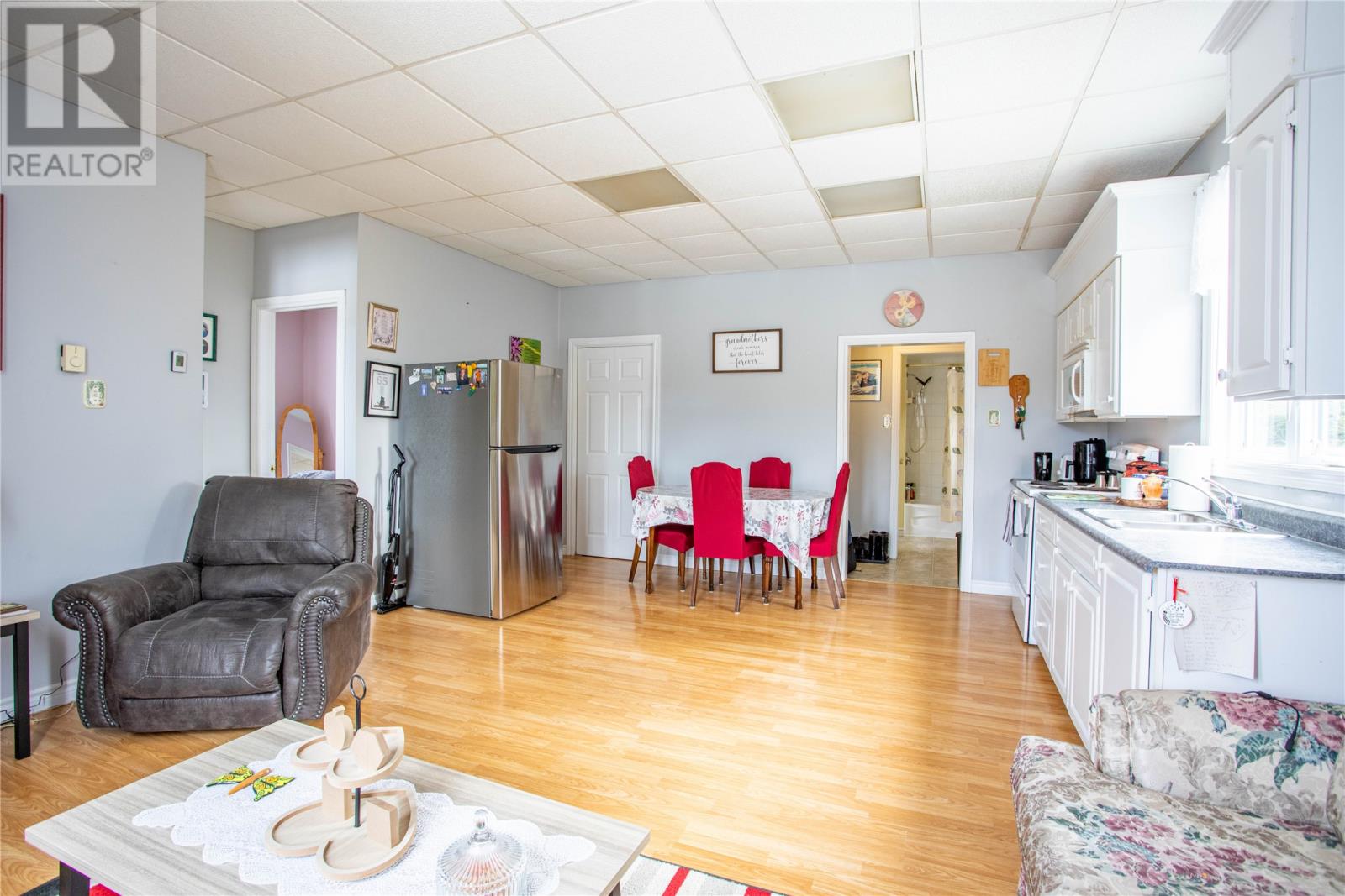Property at 2 Penney Lane image 5