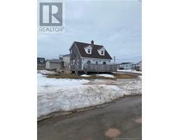 22 Beach Street, Pointe-Du-Chêne, New Brunswick