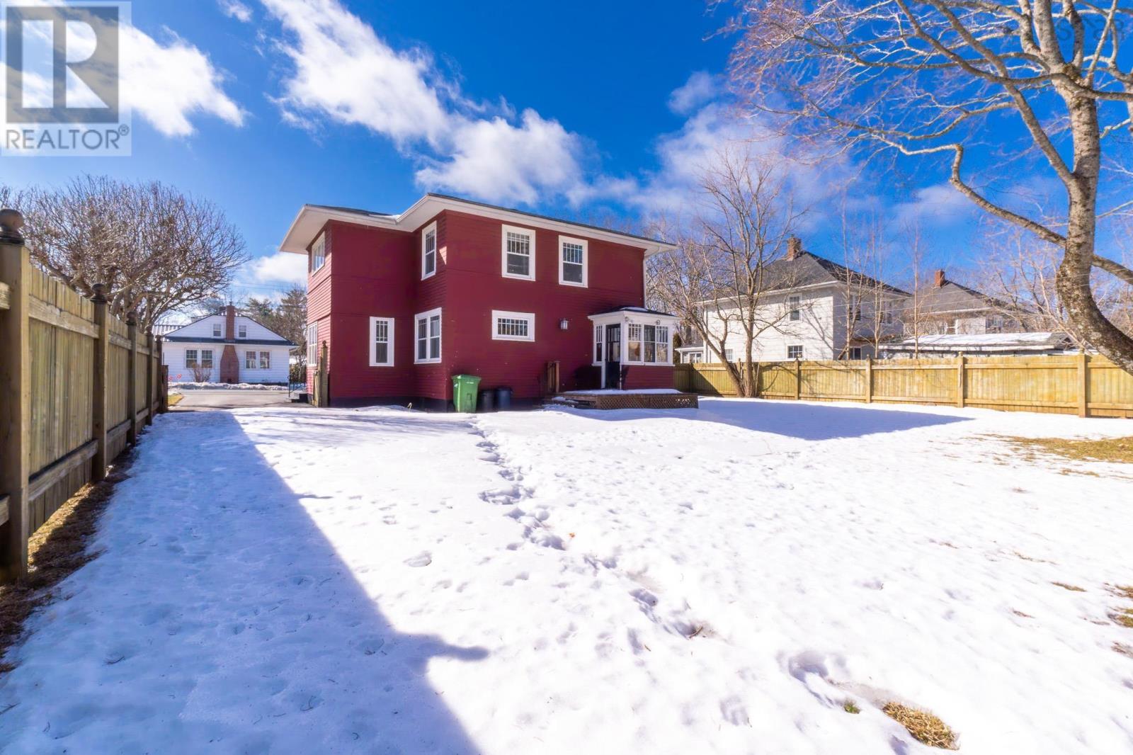 11 Oakdene Terrace, Kentville, Nova Scotia  B4N 1E6 - Photo 2 - 202500606