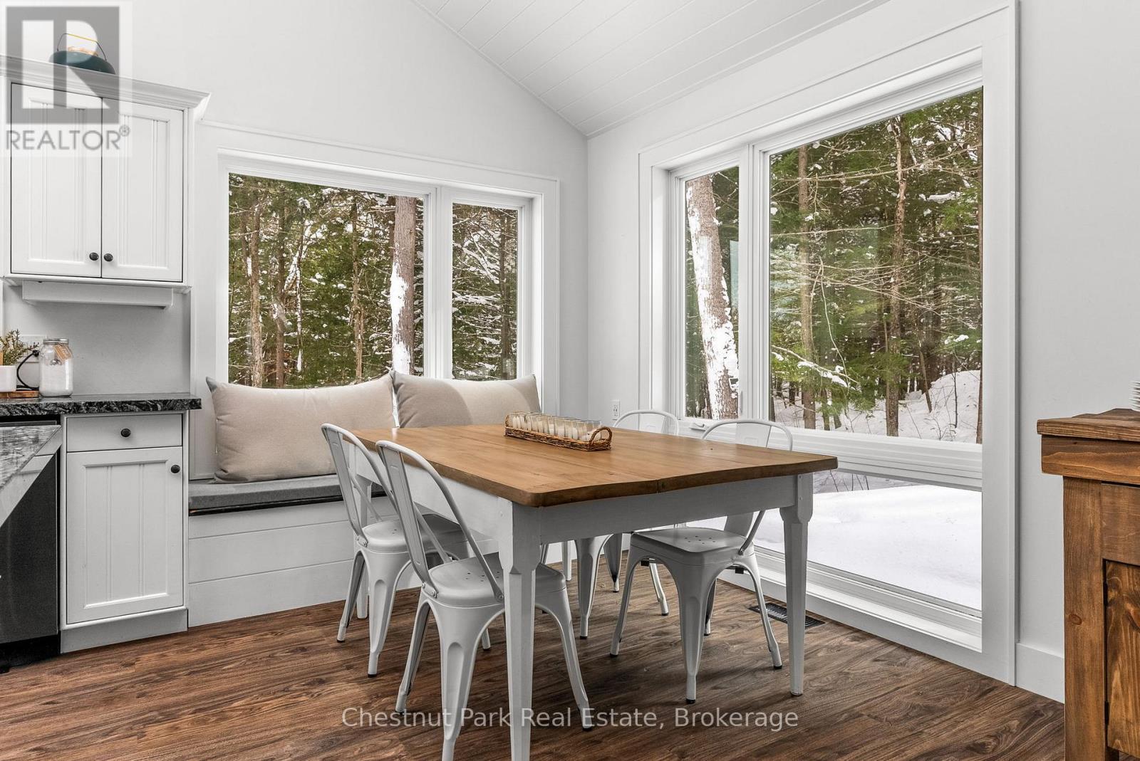 1010 Leonard Lake 1 Road, Muskoka Lakes, Ontario  P1L 0M5 - Photo 12 - X12006416