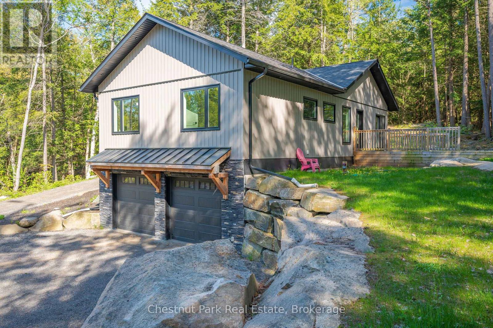 1010 Leonard Lake 1 Road, Muskoka Lakes, Ontario  P1L 0M5 - Photo 2 - X12006416