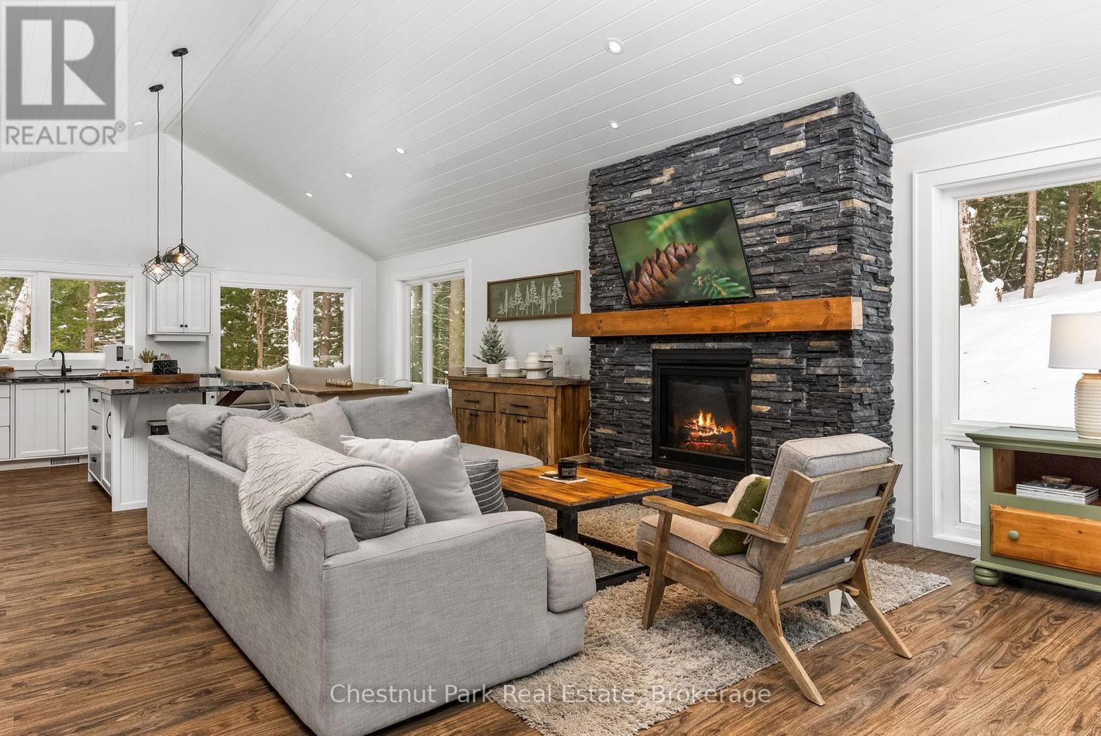1010 Leonard Lake 1 Road, Muskoka Lakes, Ontario  P1L 0M5 - Photo 6 - X12006416