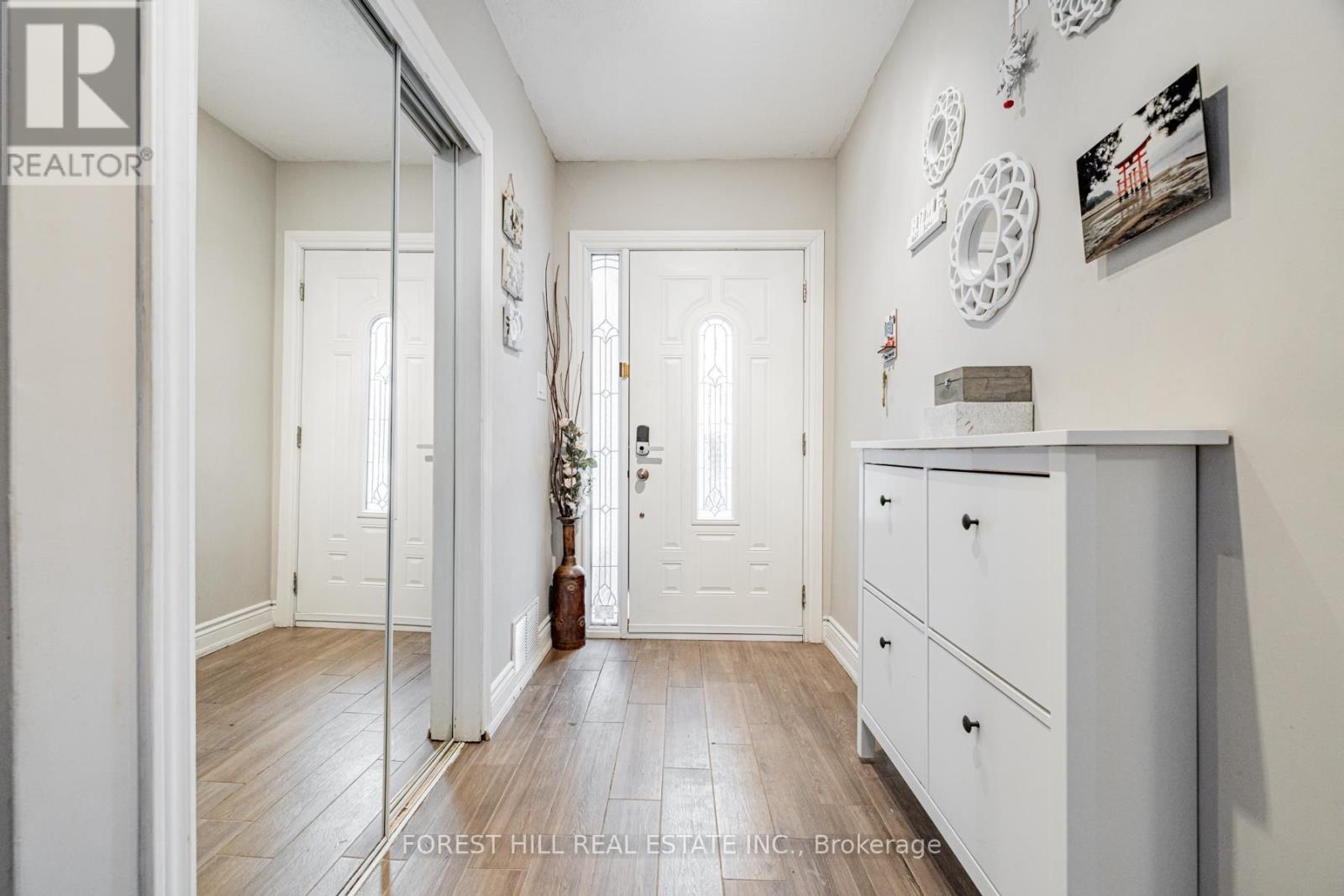 Property at 926 WILLOWDALE AVENUE image 3