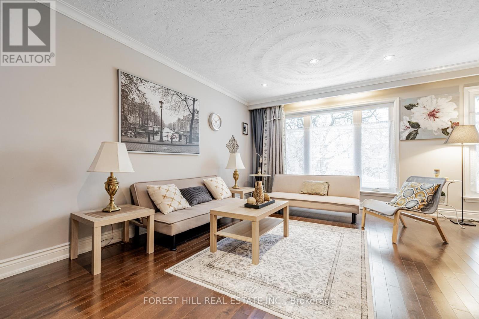 Property at 926 WILLOWDALE AVENUE image 4