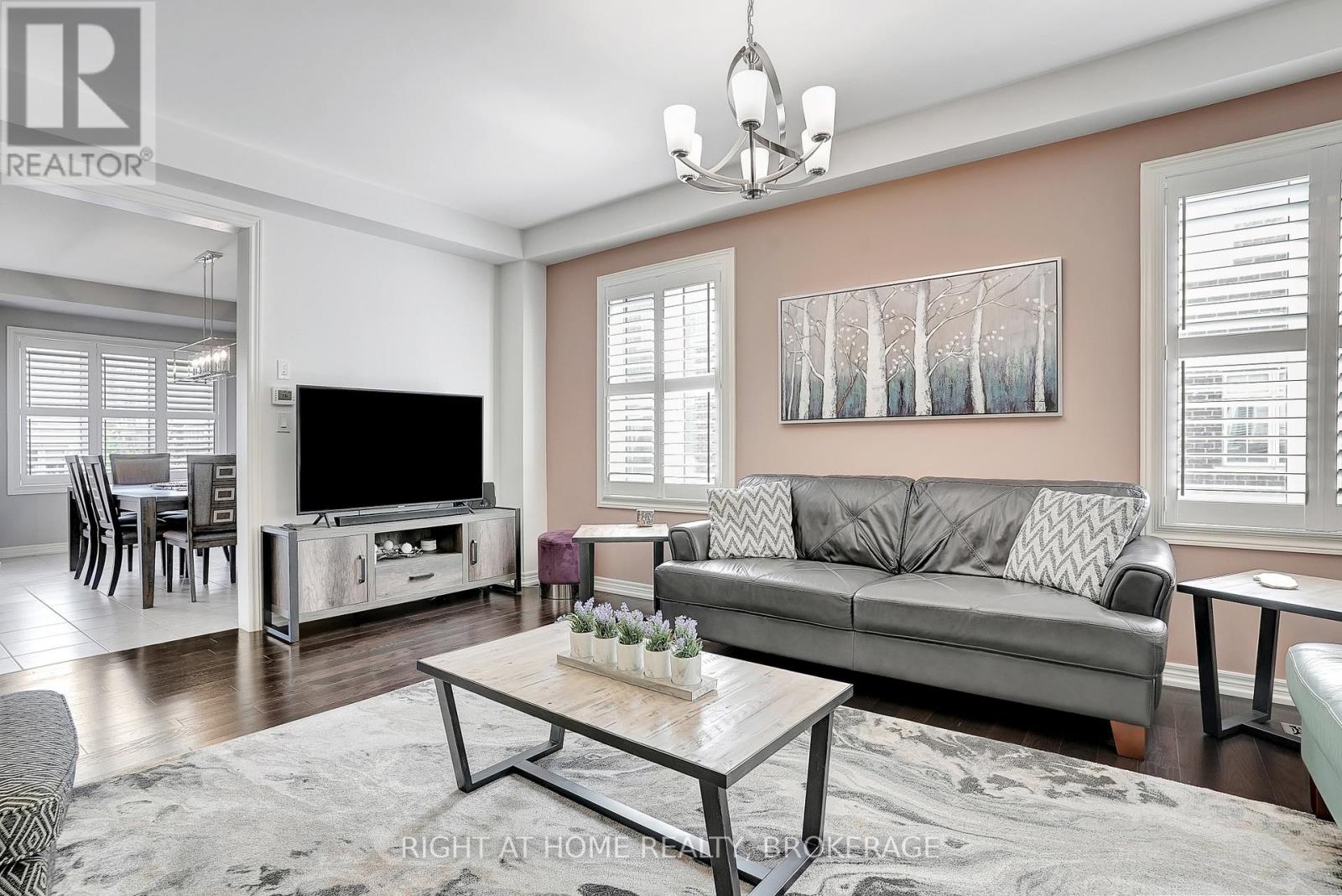 Property at 392 GRINDSTONE TRAIL image 4