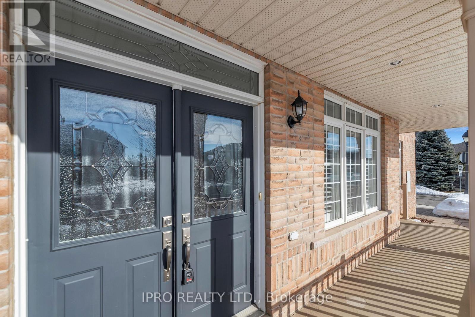 Property at 18 - 2295 ROCHESTER CIRCLE image 5