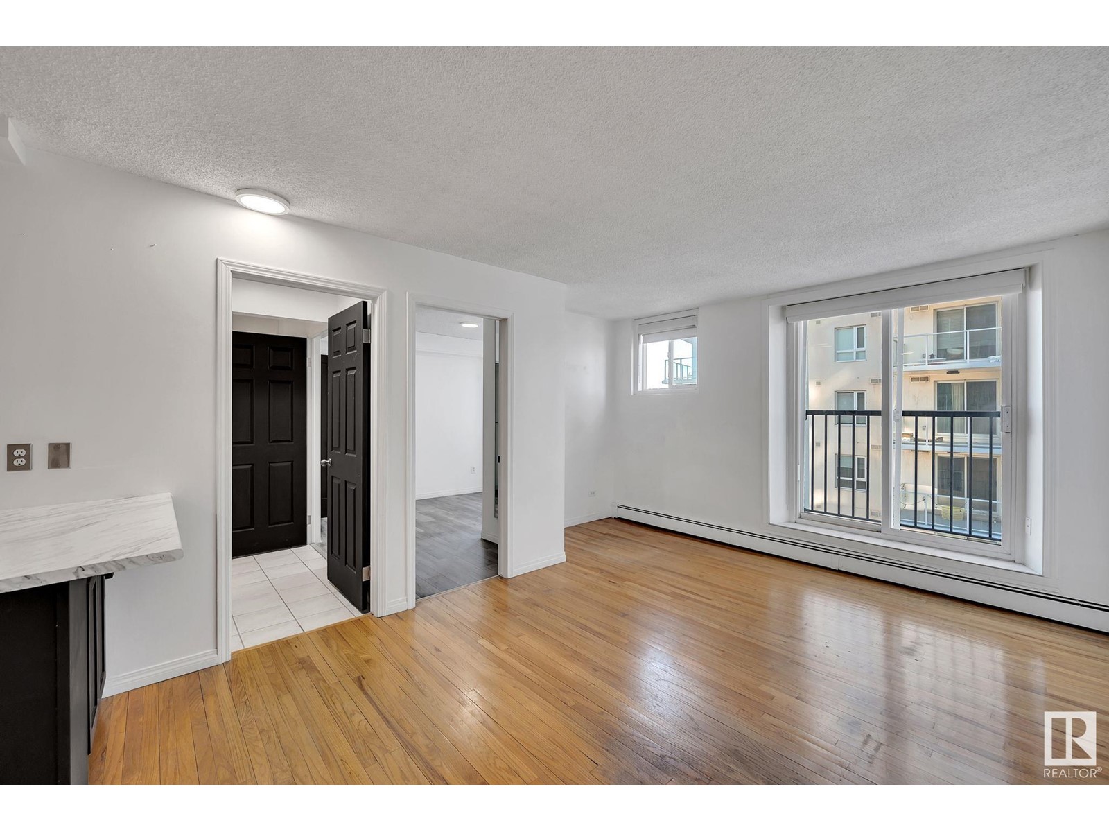 Property at #908 9730 106 ST NW image 3