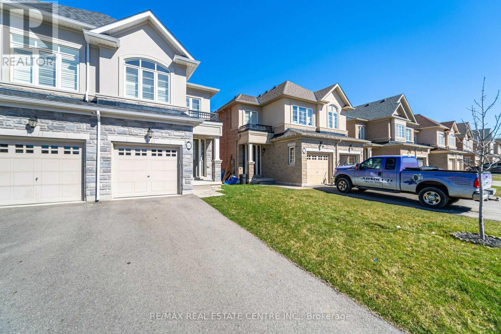 Property at 84 HEMING TRAIL image 3