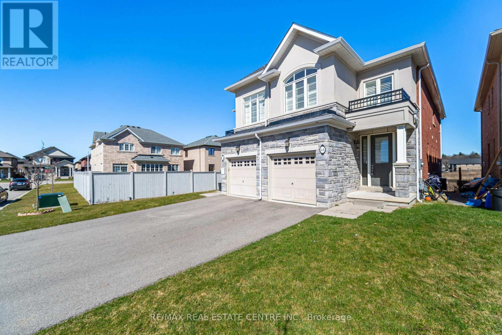 Property at 84 HEMING TRAIL image 4