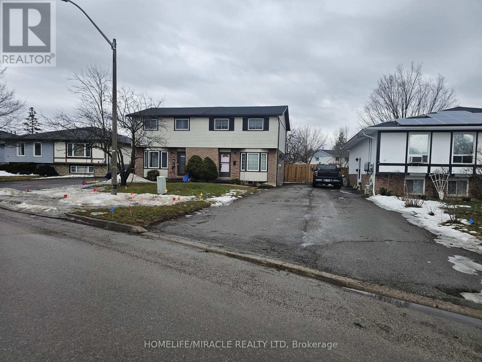 Property at 25 ARRAN DRIVE image 3