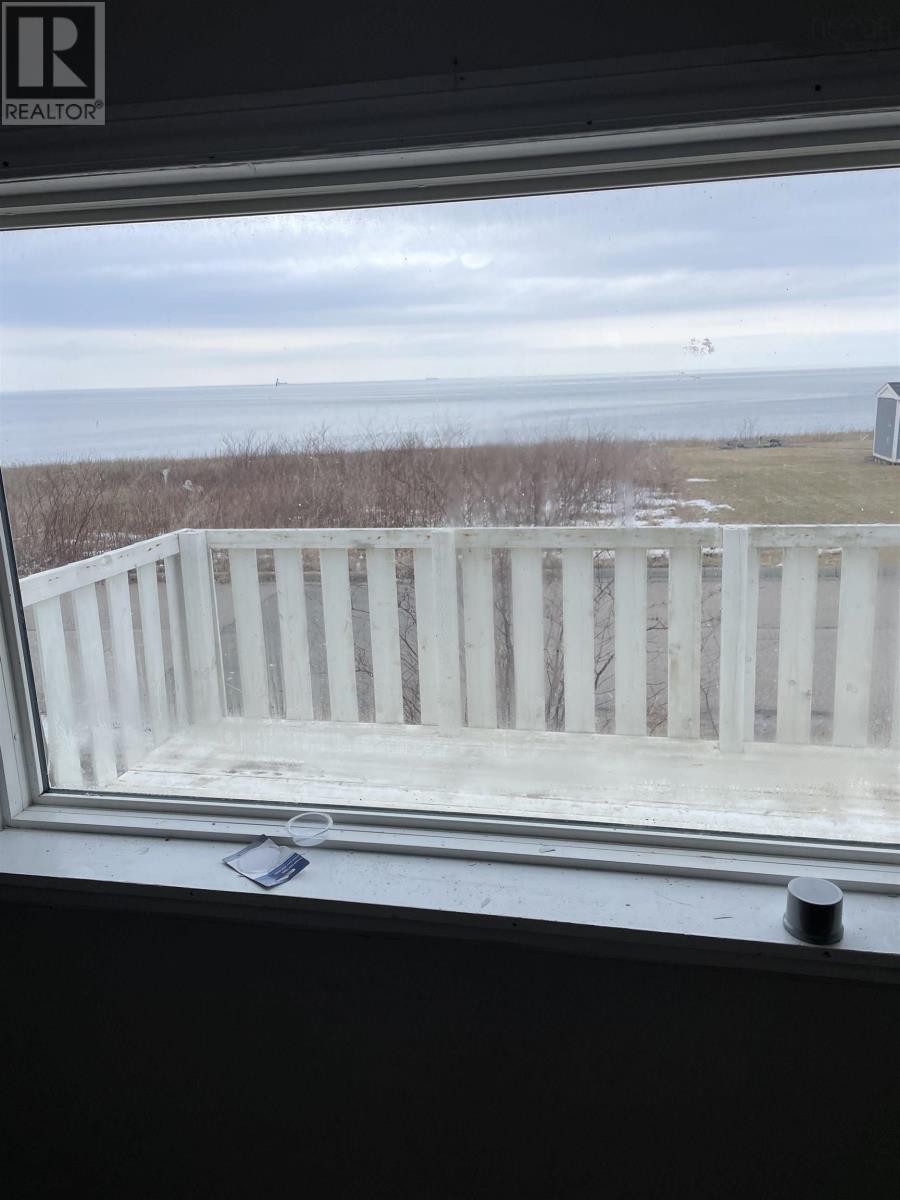 3132 Atlantic Avenue, New Waterford, Nova Scotia  B1H 2S1 - Photo 10 - 202504386