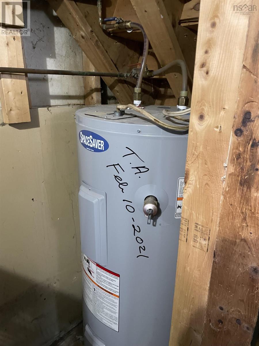 3132 Atlantic Avenue, New Waterford, Nova Scotia  B1H 2S1 - Photo 14 - 202504386