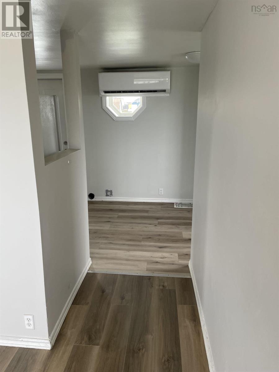 3132 Atlantic Avenue, New Waterford, Nova Scotia  B1H 2S1 - Photo 22 - 202504386