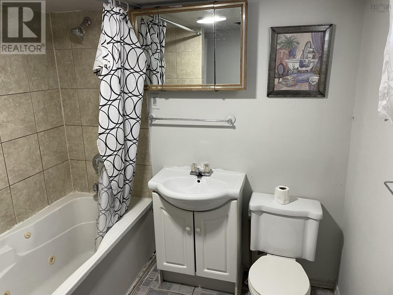 3132 Atlantic Avenue, New Waterford, Nova Scotia  B1H 2S1 - Photo 6 - 202504386