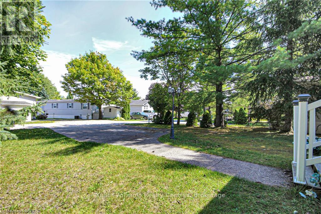 M44 - 13 Southline Avenue, Huron-Kinloss, Ontario  N0G 2B0 - Photo 7 - X12006587