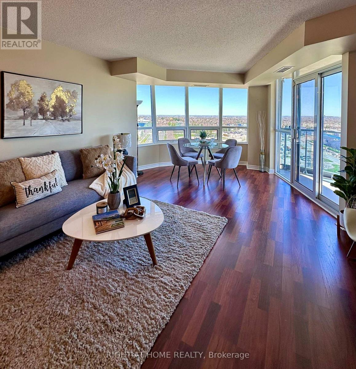 Property at 1522 - 33 COX BOULEVARD image 2