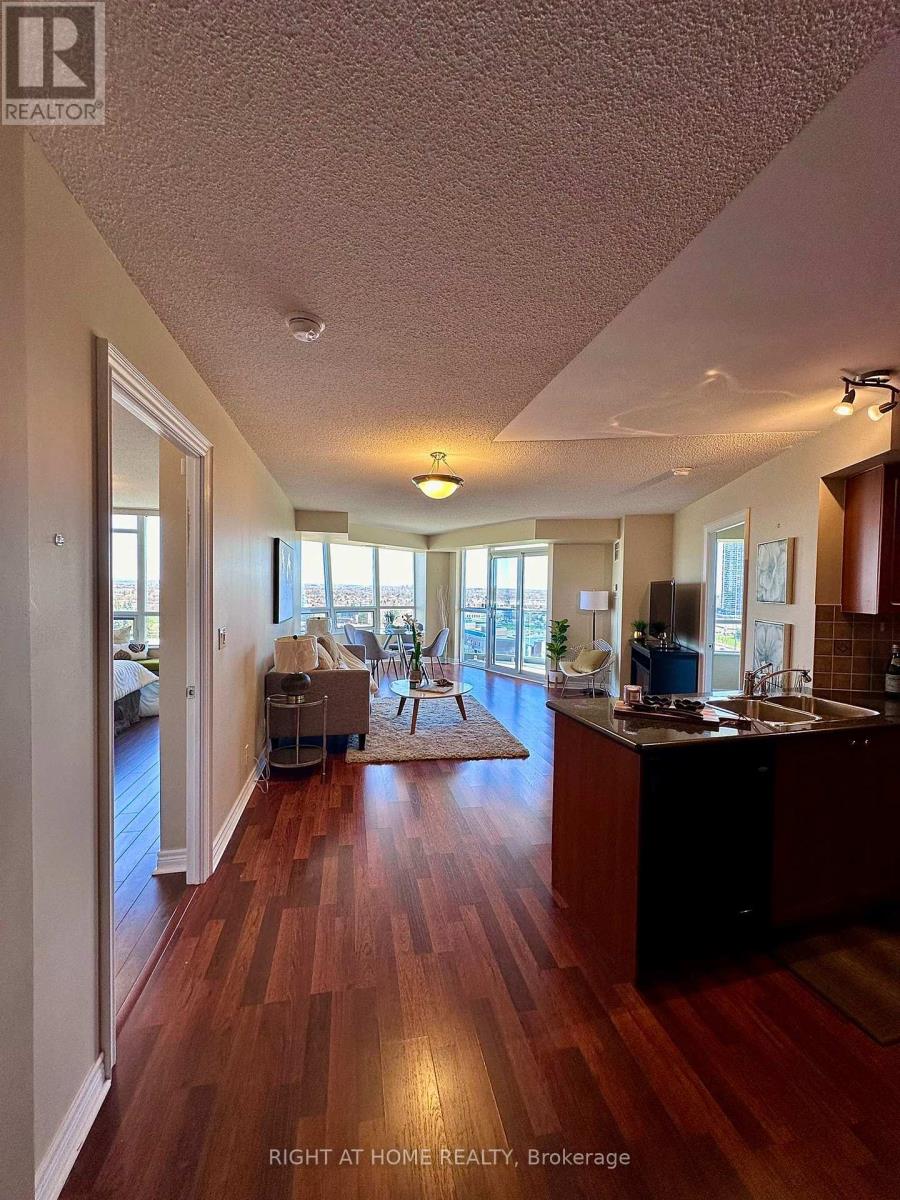 Property at 1522 - 33 COX BOULEVARD image 3