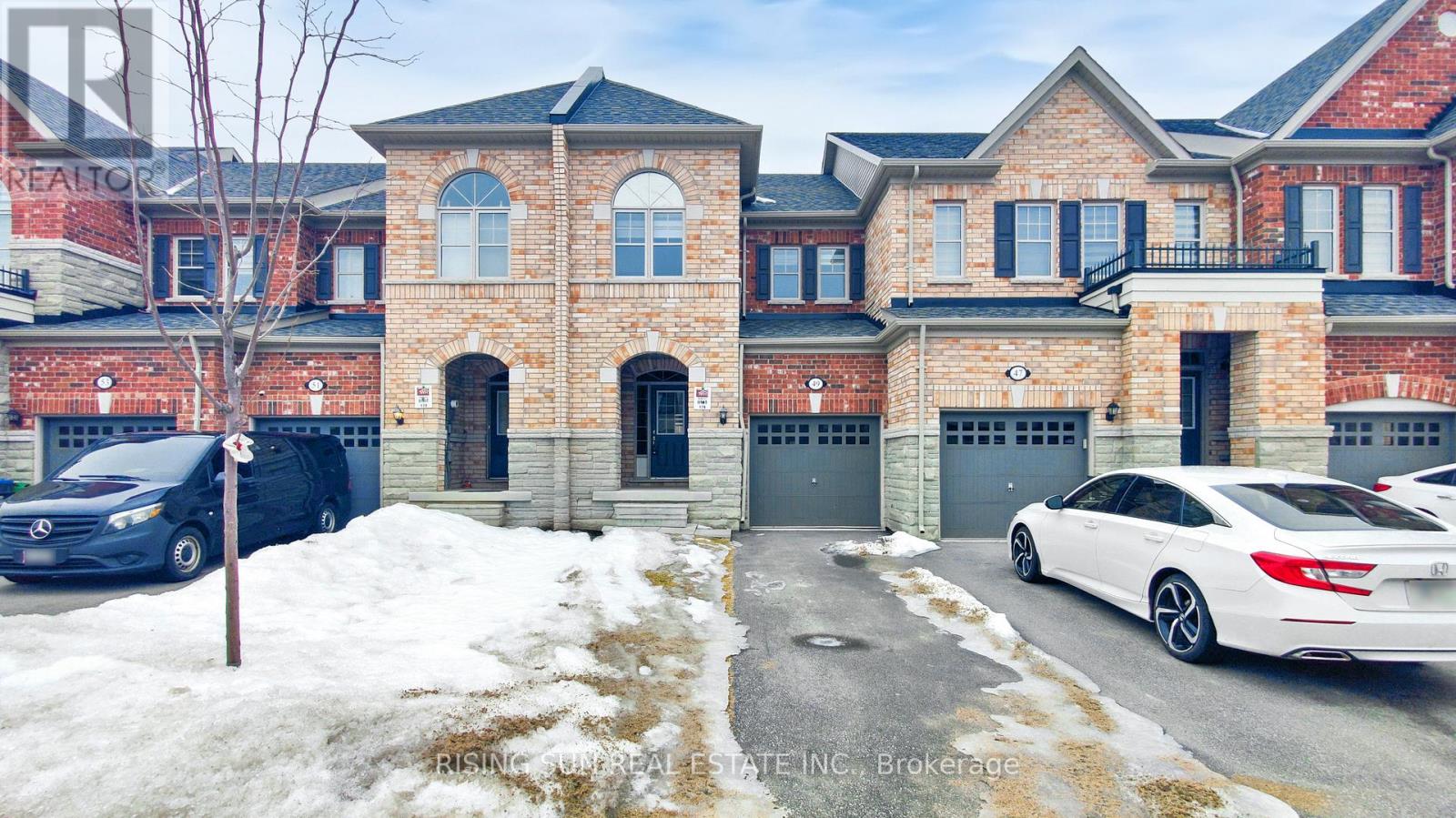 Property at 49 PEARMAN CRESCENT image 2