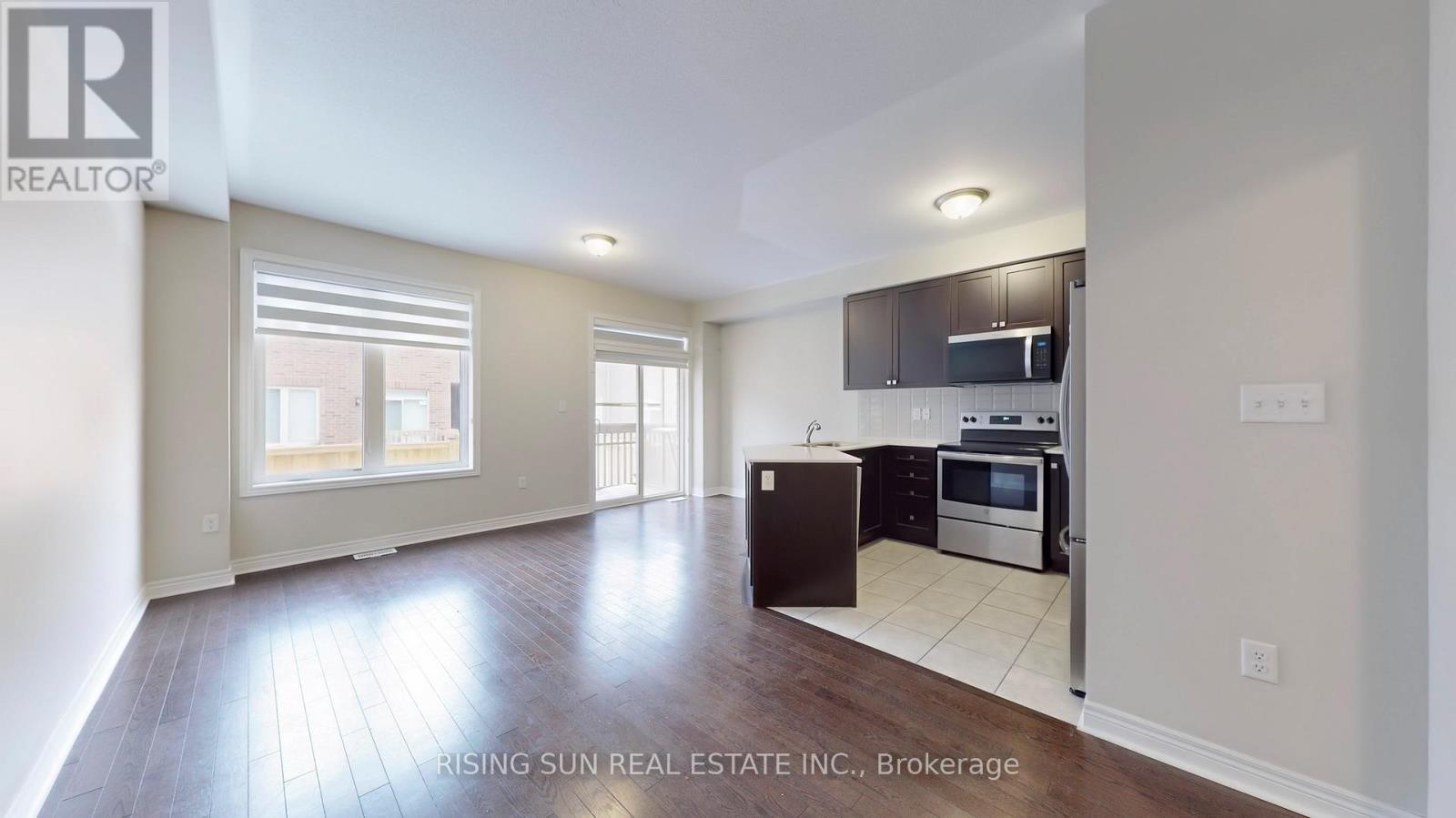 Property at 49 PEARMAN CRESCENT image 4