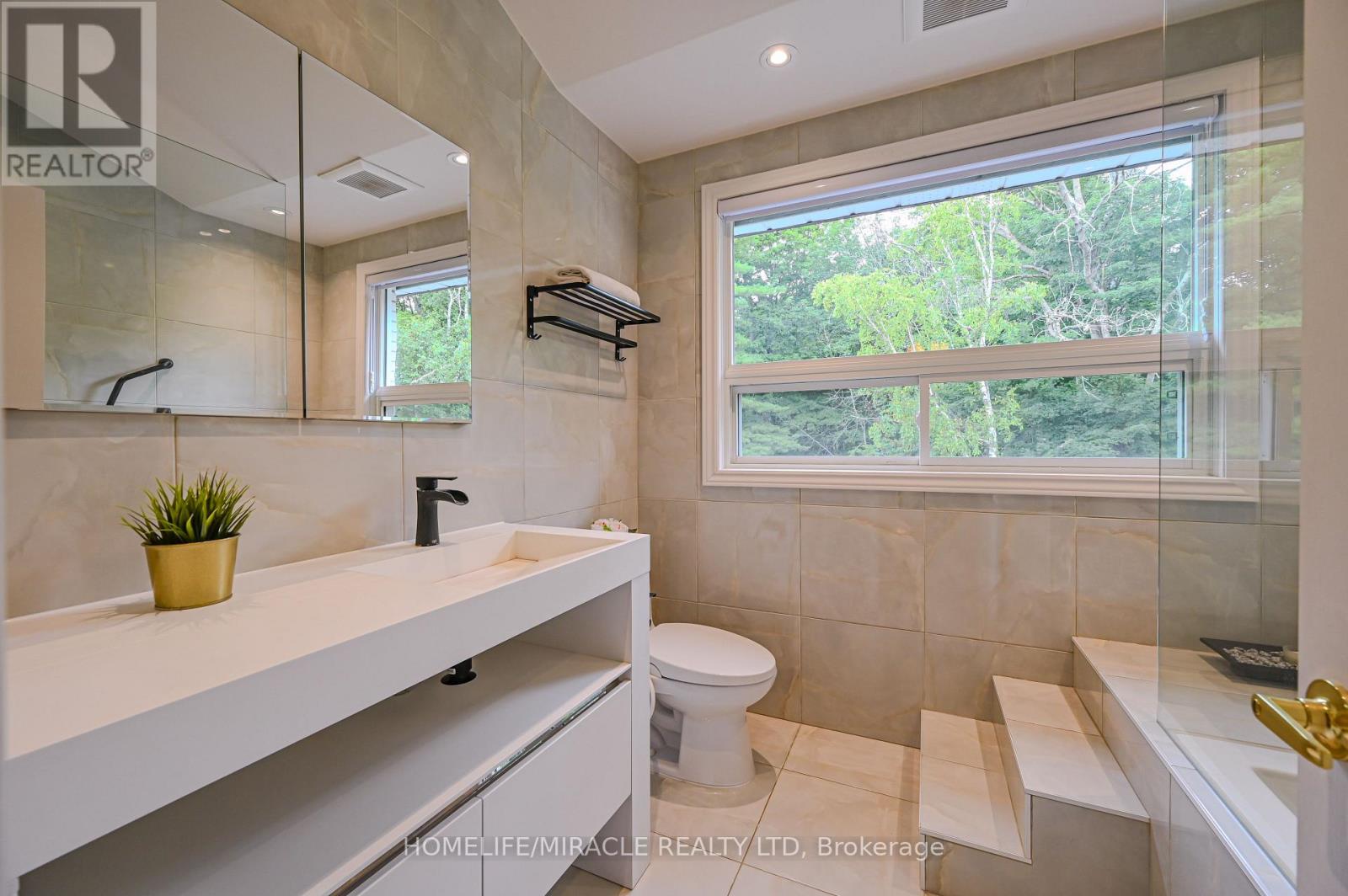 62 Gibson Lake Drive, Caledon, Ontario  L7E 4B2 - Photo 34 - W12006612