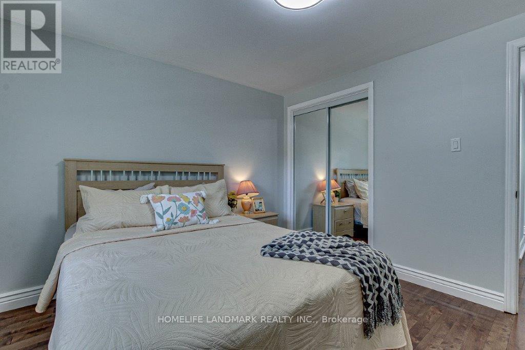 Photo 17 of 36 for 7 Meridene Crescent E