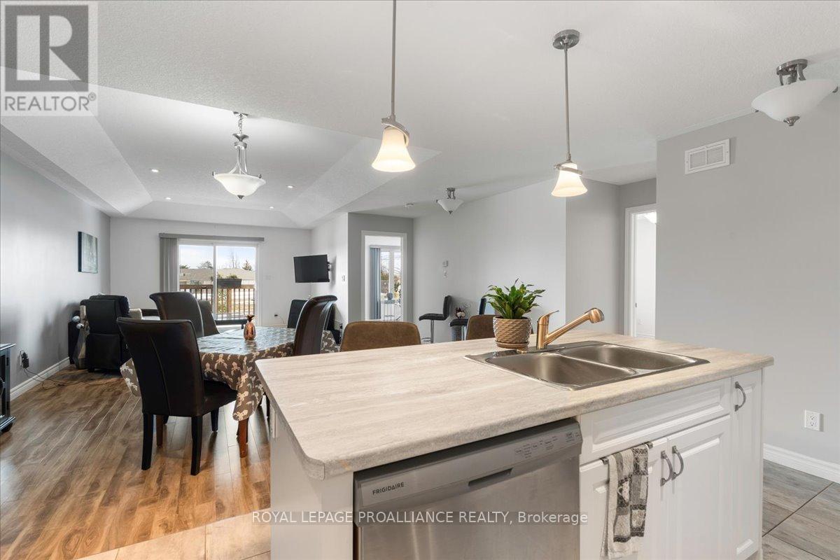 79 Conger Drive, Prince Edward County, Ontario  K0K 3L0 - Photo 10 - X12006635
