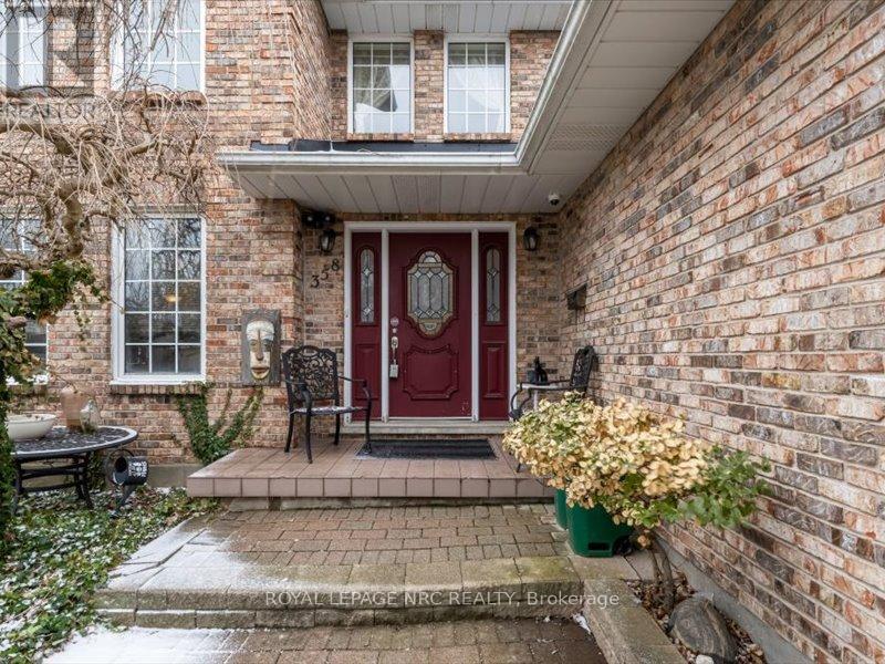 Property at 358 GRANTHAM AVENUE image 2