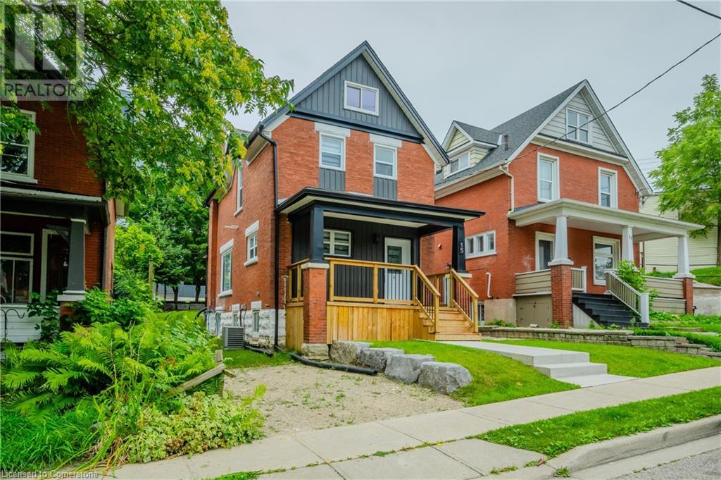 Property at 15 SHANLEY Street image 2