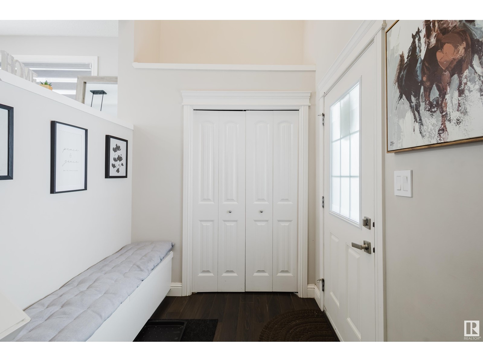 Property at 1631 64 ST SW image 3