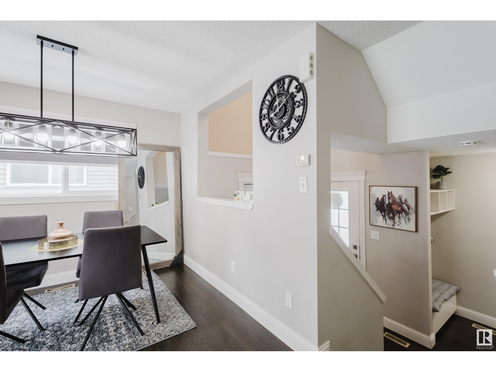 Property at 1631 64 ST SW image 4