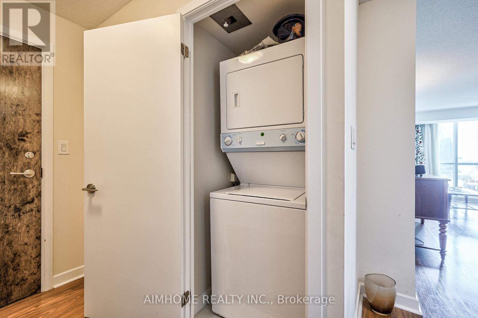 1508 - 33 Bay Street, Toronto (Waterfront Communities), Ontario  M5J 2Z3 - Photo 6 - C12006660