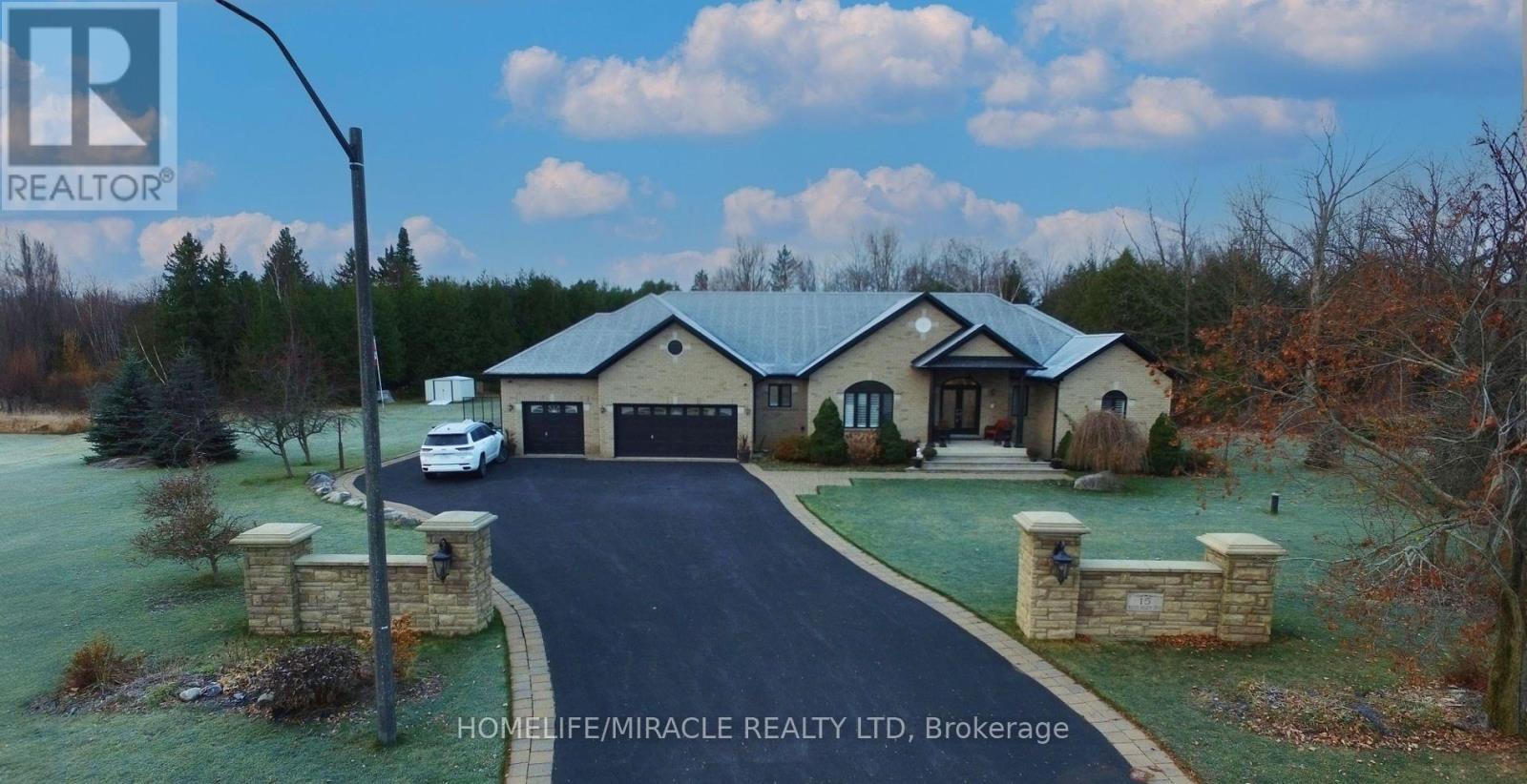 Property at 15 ROLLING MEADOW DRIVE image 1