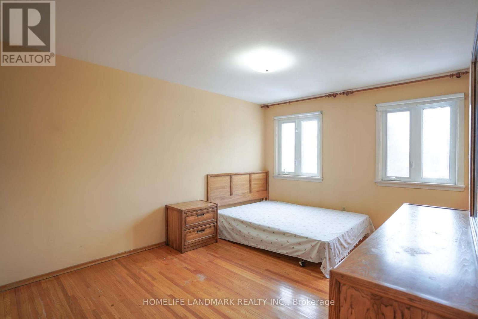 52 Yellowstone Street, Toronto, Ontario  M3N 1M4 - Photo 30 - W12006775