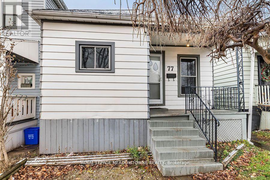 Property at 77 PROVINCE STREET N image 3