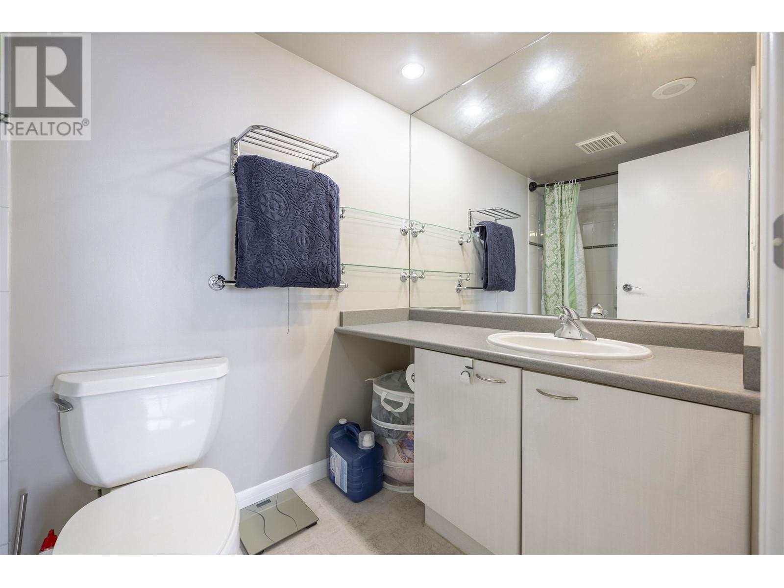 Listing Picture 20 of 25 : 2905 6088 WILLINGDON AVENUE, Burnaby / 本拿比 - 魯藝地產 Yvonne Lu Group - MLS Medallion Club Member