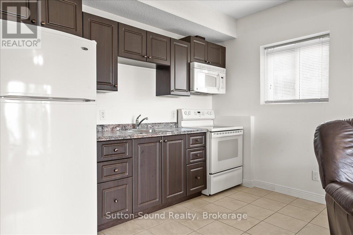 166 Ashgrove Lane, Meaford, Ontario  N0H 1B0 - Photo 30 - X12006854