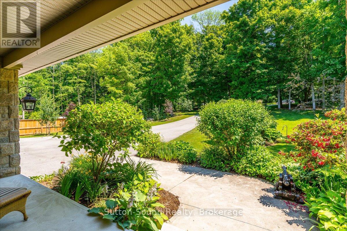 166 Ashgrove Lane, Meaford, Ontario  N0H 1B0 - Photo 6 - X12006854