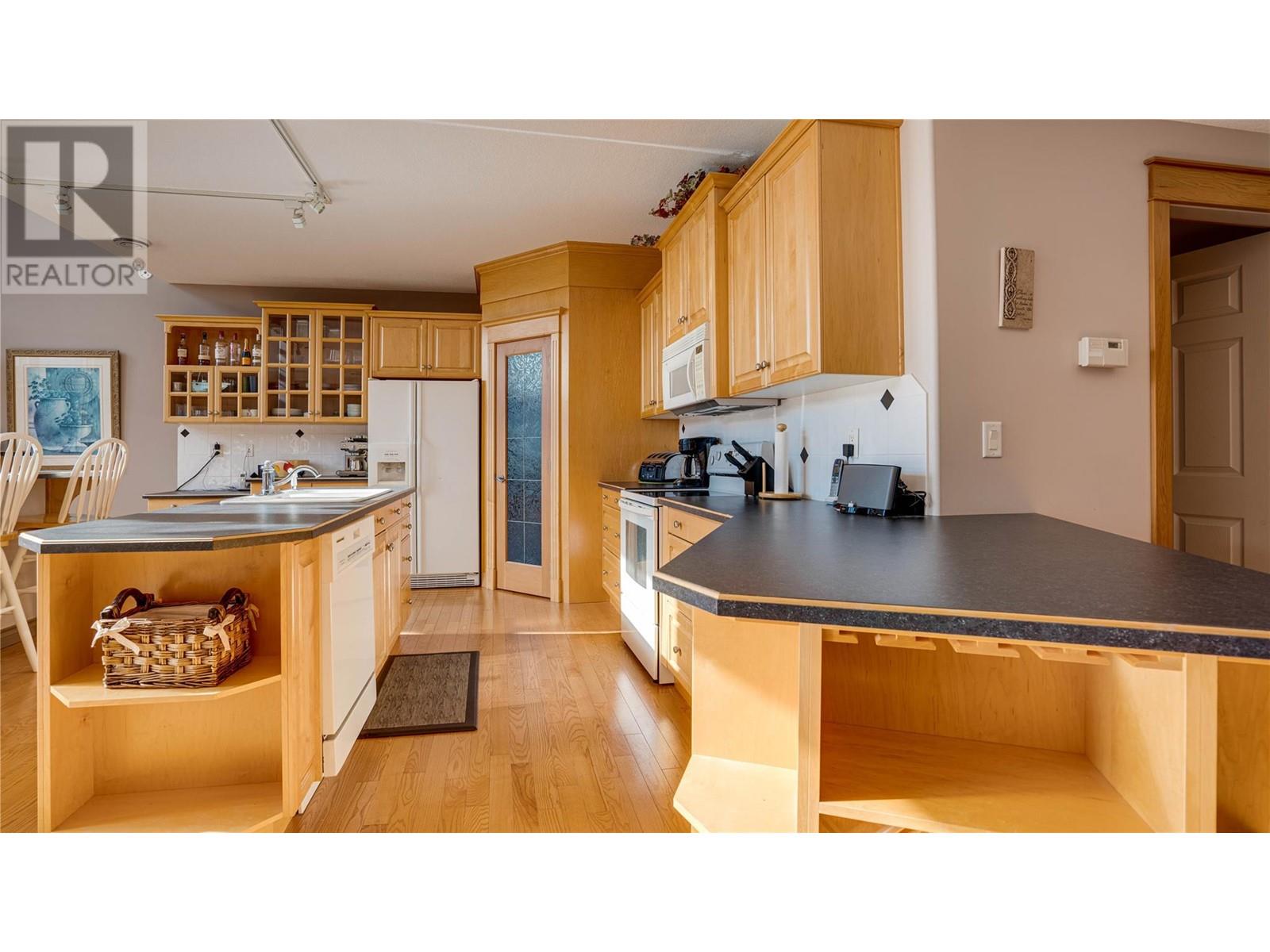 3473 Lakeview Place Unit# 203, Enderby, British Columbia  V0E 1V5 - Photo 10 - 10337999