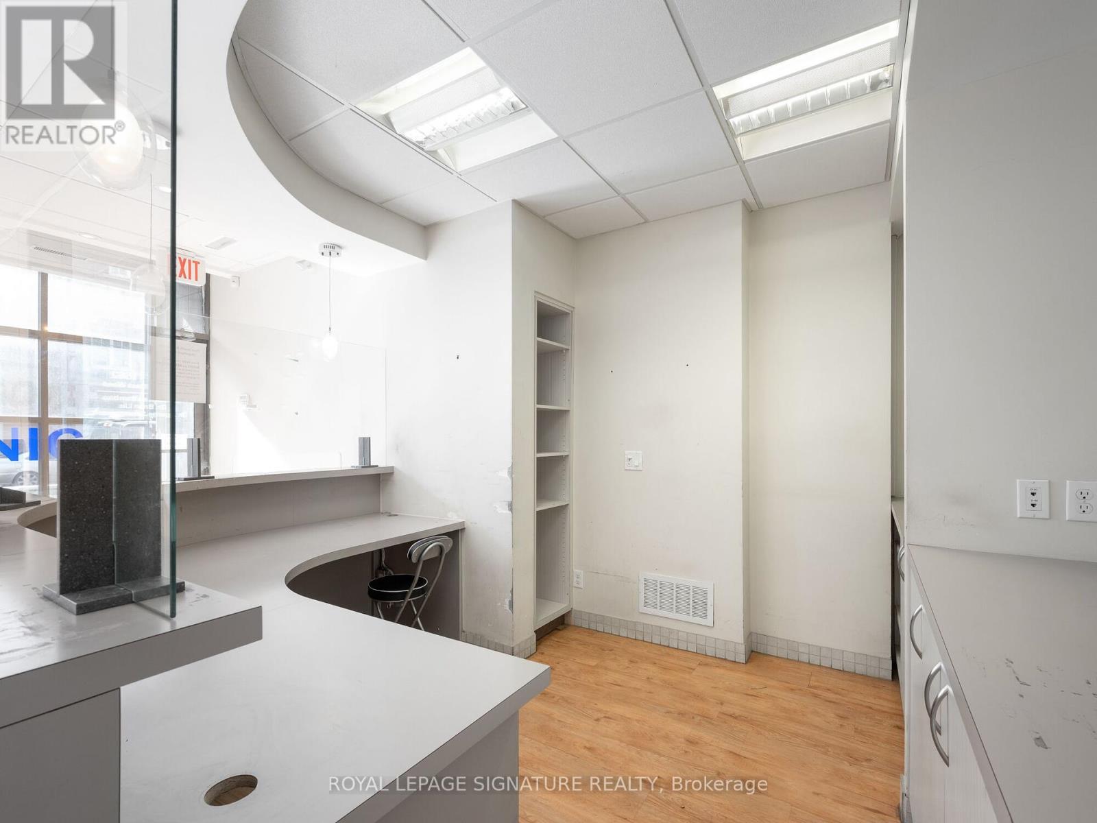 1560- 1562 Queen Street W, Toronto (Roncesvalles), Ontario  M6R 1A6 - Photo 11 - W12006857