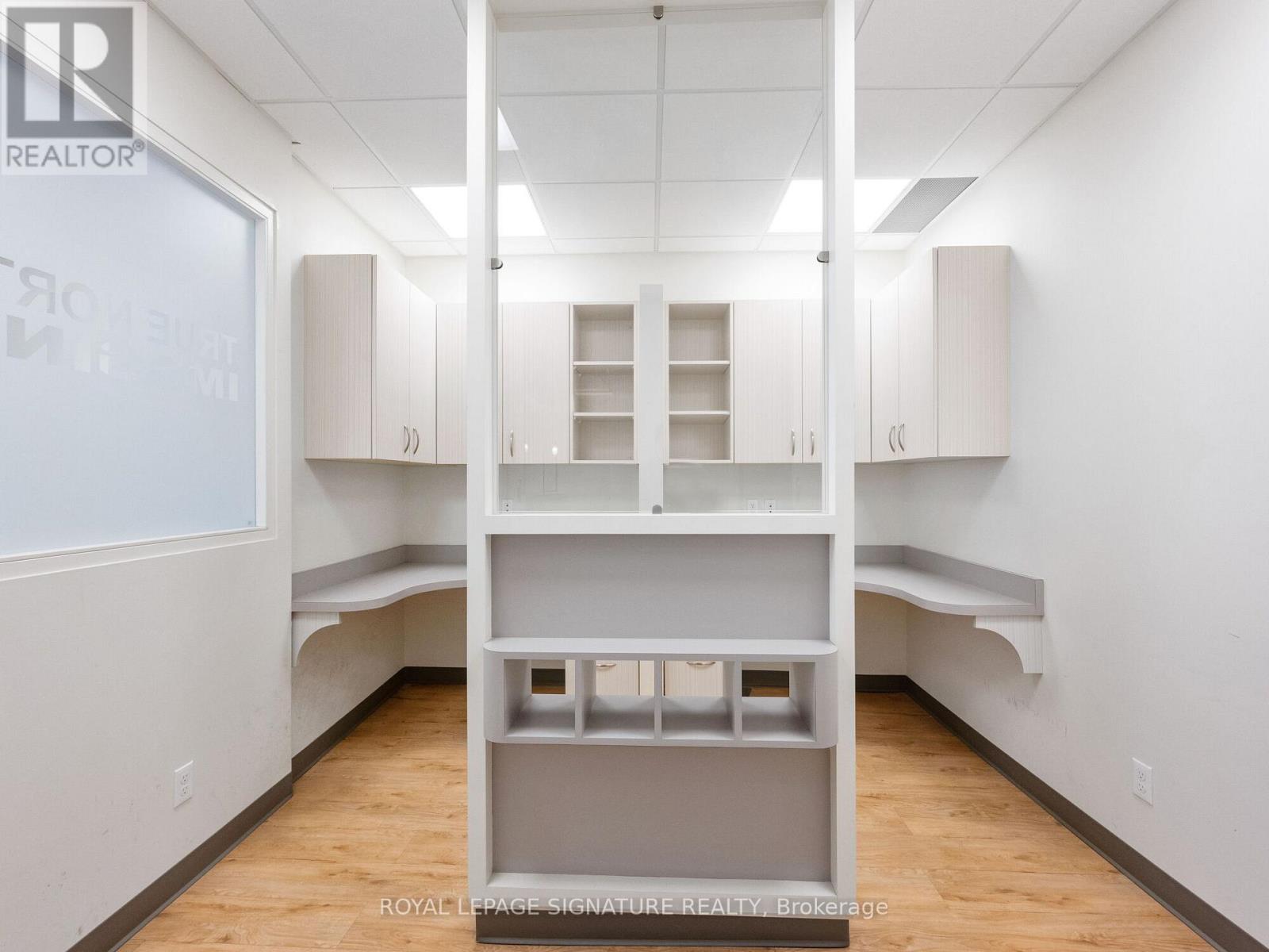 1560- 1562 Queen Street W, Toronto (Roncesvalles), Ontario  M6R 1A6 - Photo 12 - W12006857