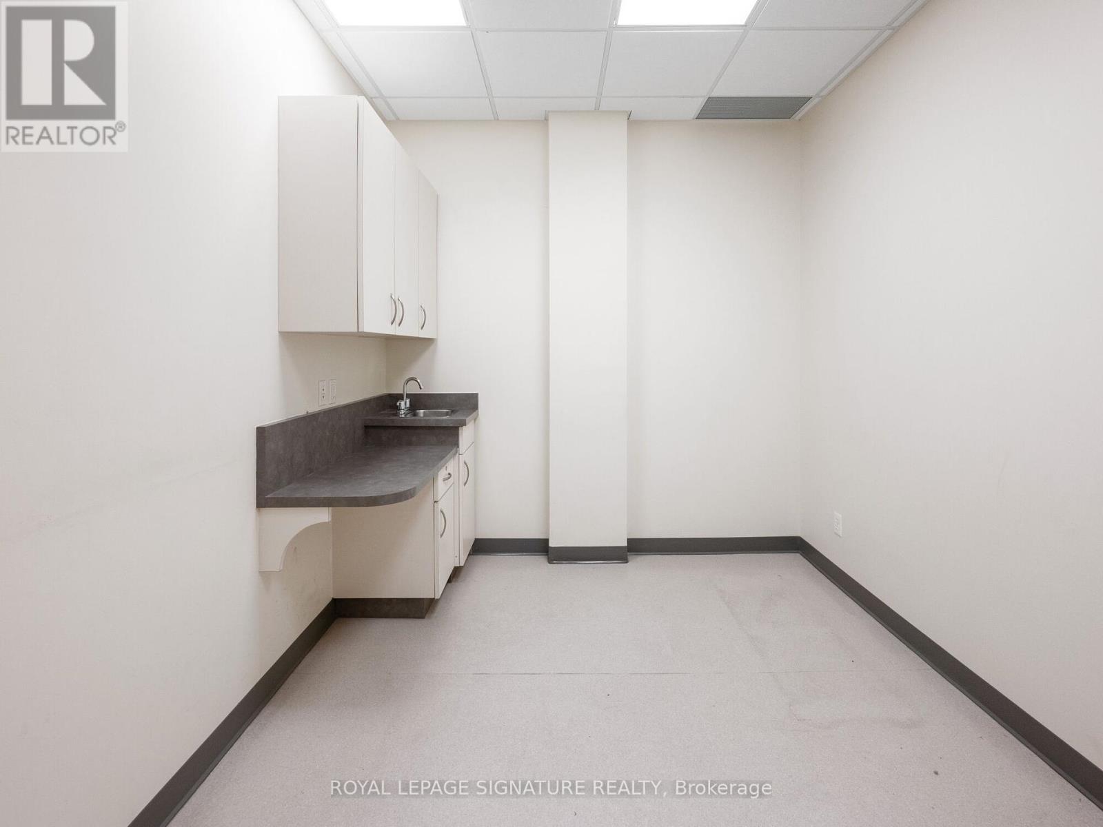 1560- 1562 Queen Street W, Toronto (Roncesvalles), Ontario  M6R 1A6 - Photo 16 - W12006857